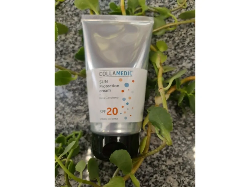 COLLAMEDIC Mléko na opalování SPF 20 s betakarotenem 150 ml