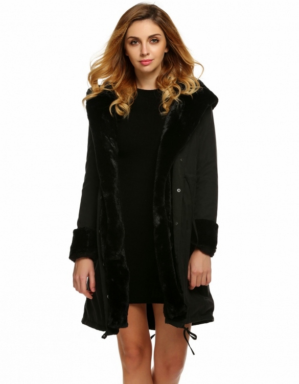 Dámská bunda pro plnější tvary s kapucí a kožíškem 7028875-2 černá XL/XXL (40% SLEVA)