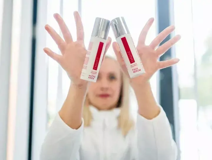 La Daumé AKCE Zvýhodněný balíček: Hydratační noční krém proti vráskám + hydratační sérum 