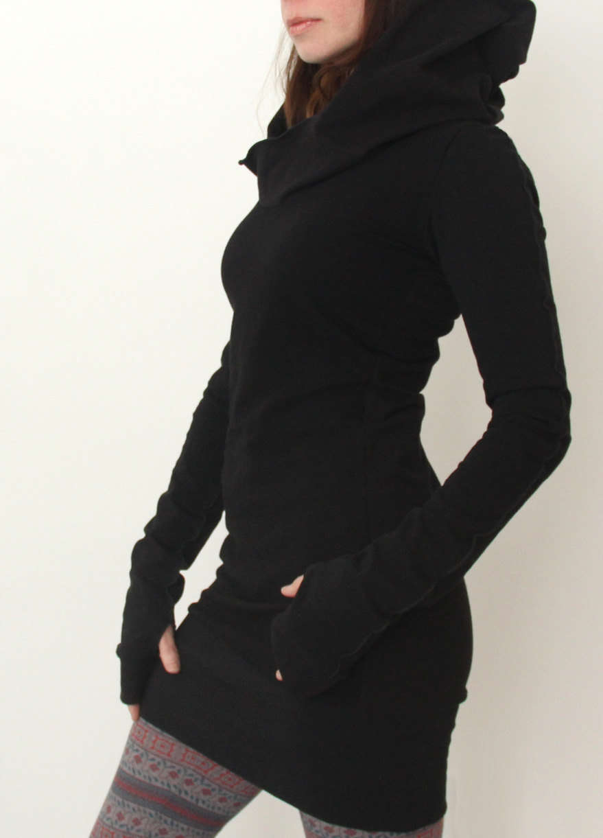 DLOUHÉ TRIKO s kapucí 318352-2 černá S/M/L/XL