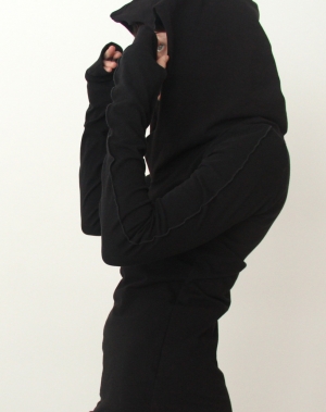 DLOUHÉ TRIKO s kapucí 318352-2 černá S/M/L/XL