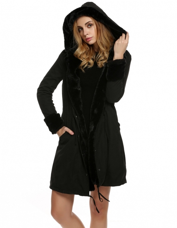Dámská bunda pro plnější tvary s kapucí a kožíškem 7028875-2 černá XL/XXL (40% SLEVA)