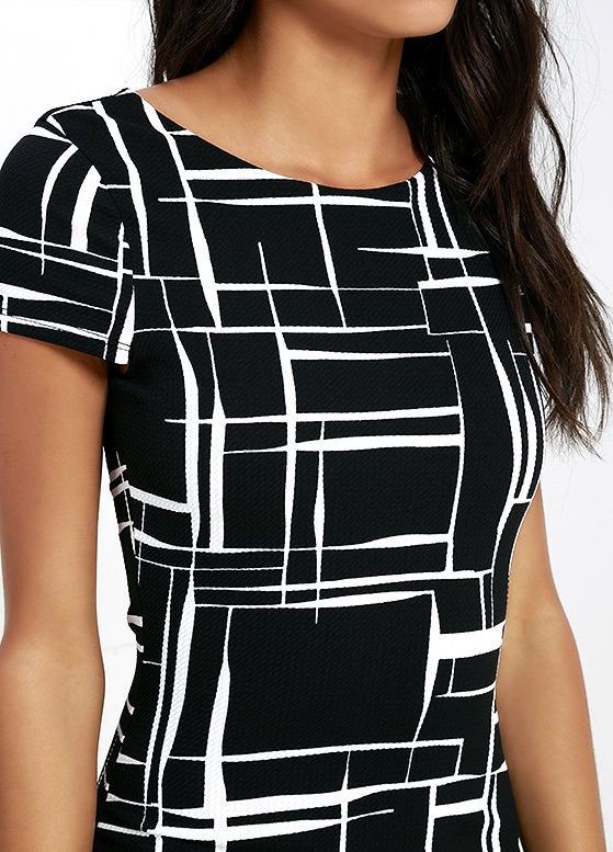 Elegantní pouzdrové ŠATY MINI 820201560-2 černá S