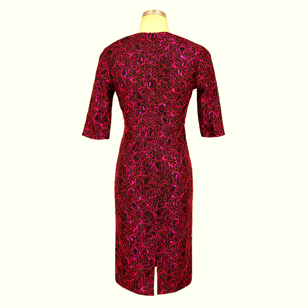 Elegantní pouzdrové ŠATY MIDI 82252120-4 krajka červená / černá S 